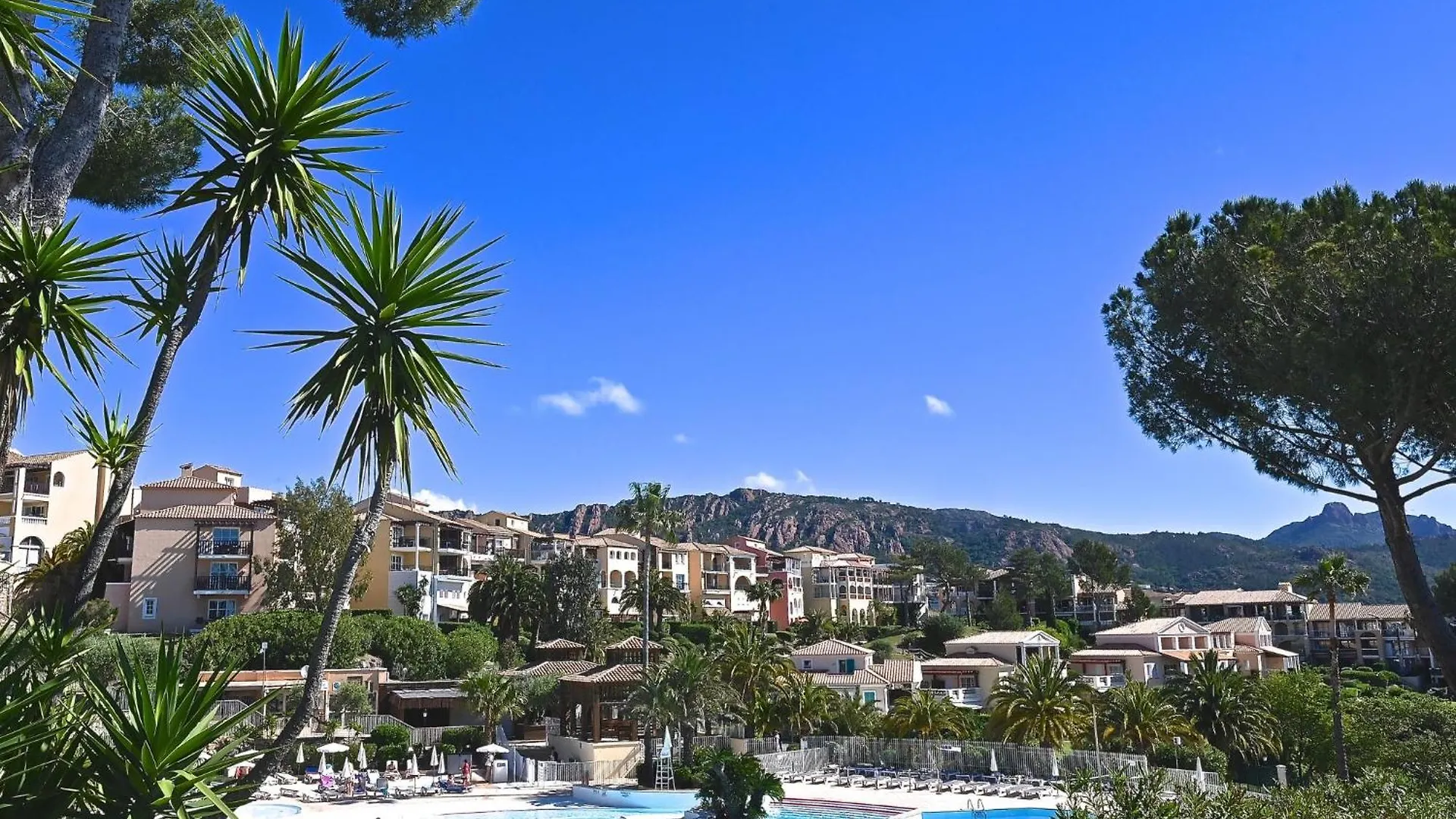 Saint-Raphaël Apartment Village Cap Esterel - Le Village-27 By Interhome