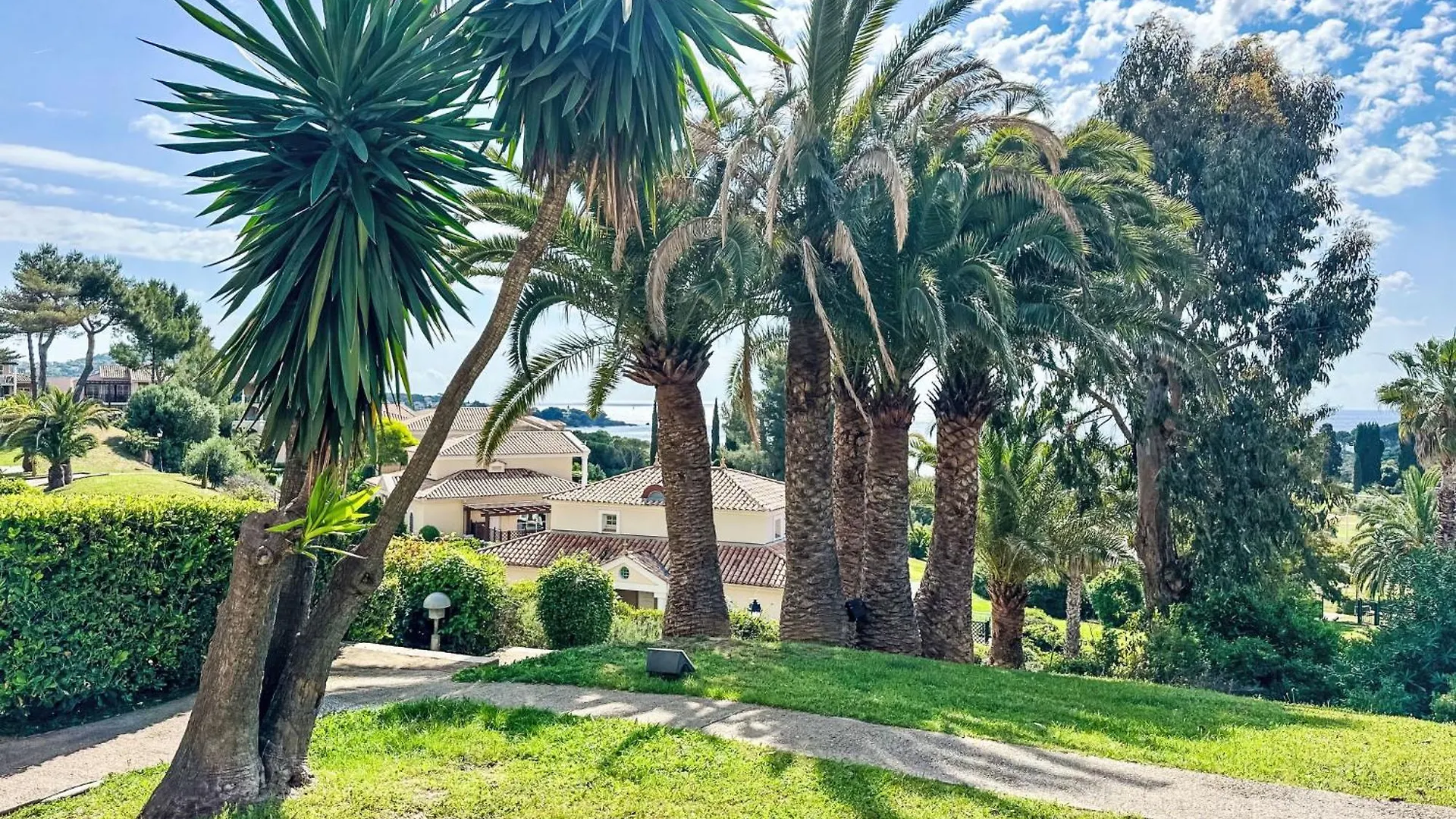 Saint-Raphaël Apartment Village Cap Esterel - Le Village-27 By Interhome