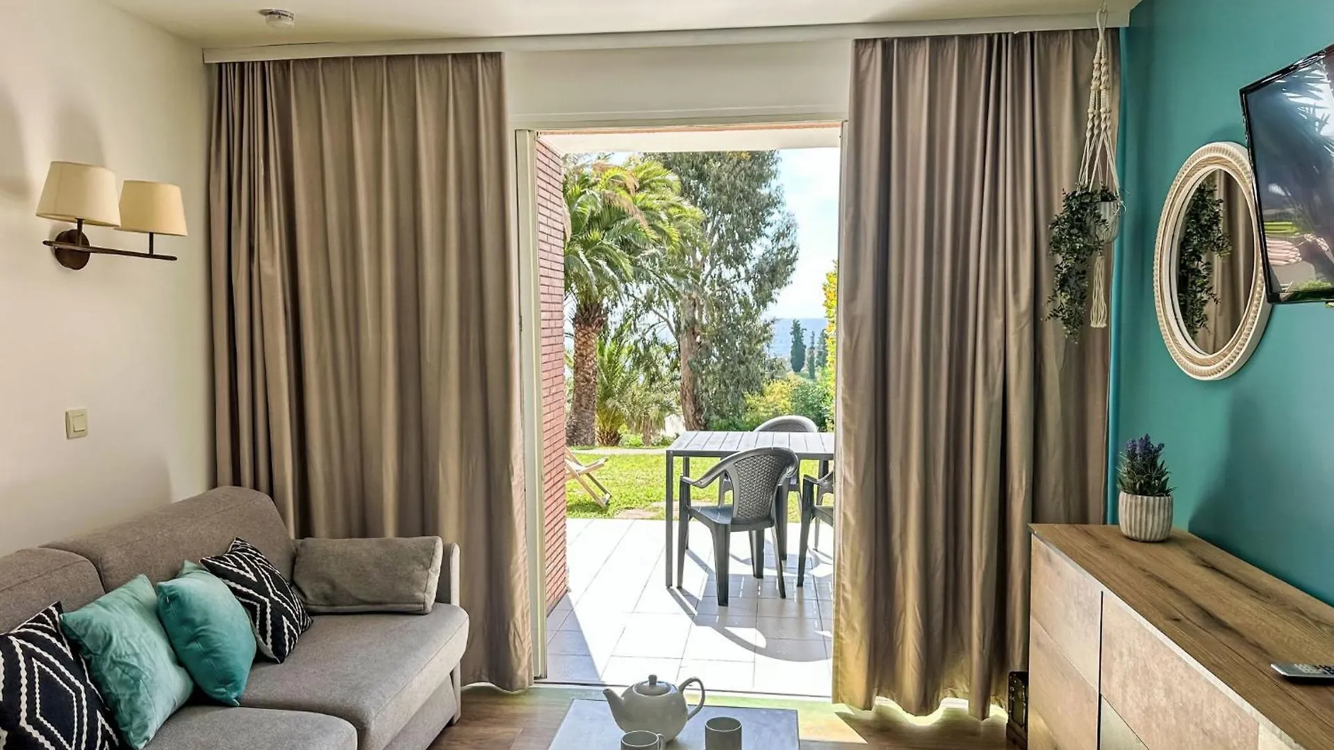 Apartment Village Cap Esterel - Le Village-27 By Interhome Сен-Рафаэль 0*,