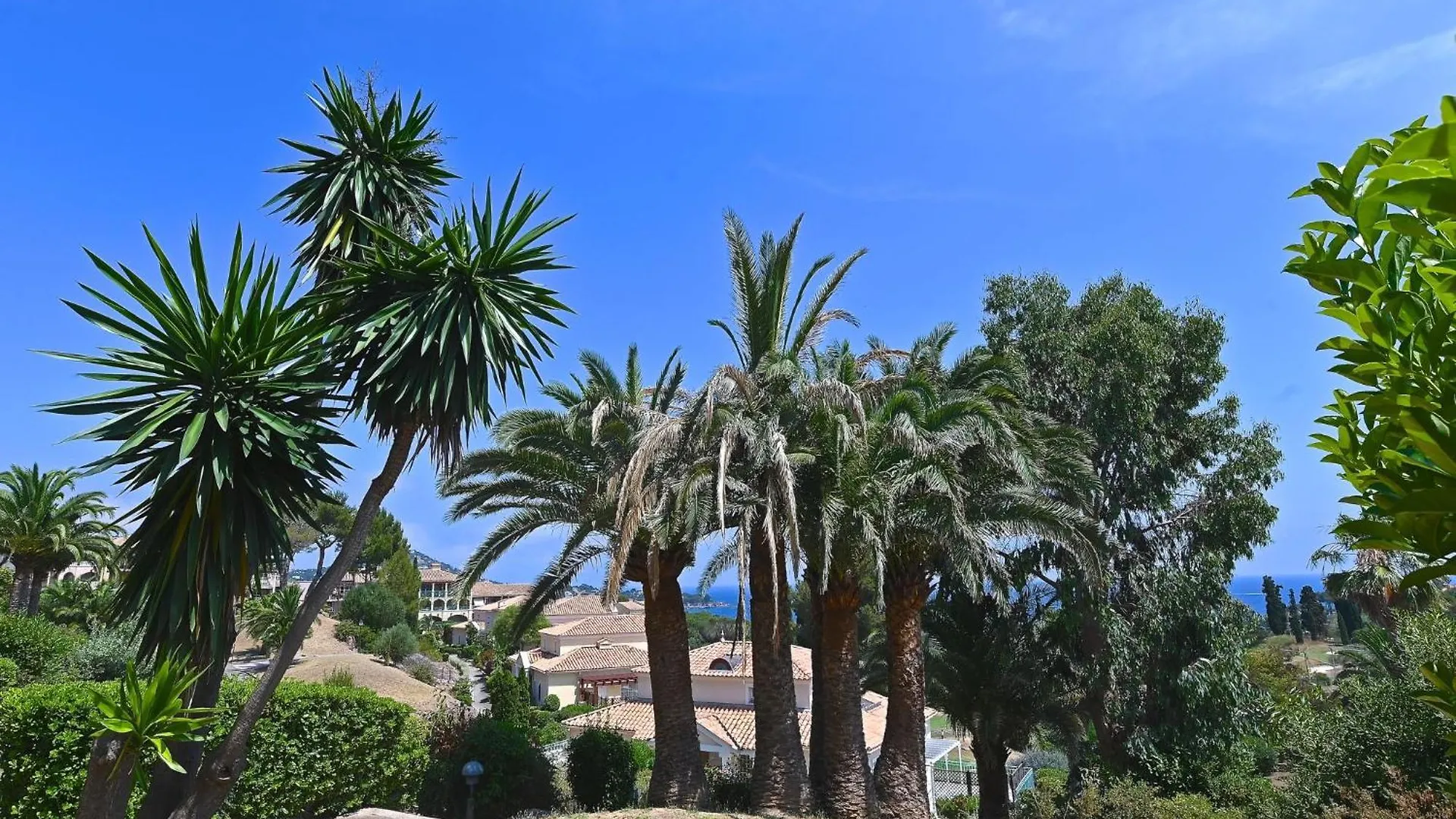 Saint-Raphaël Apartment Village Cap Esterel - Le Village-27 By Interhome